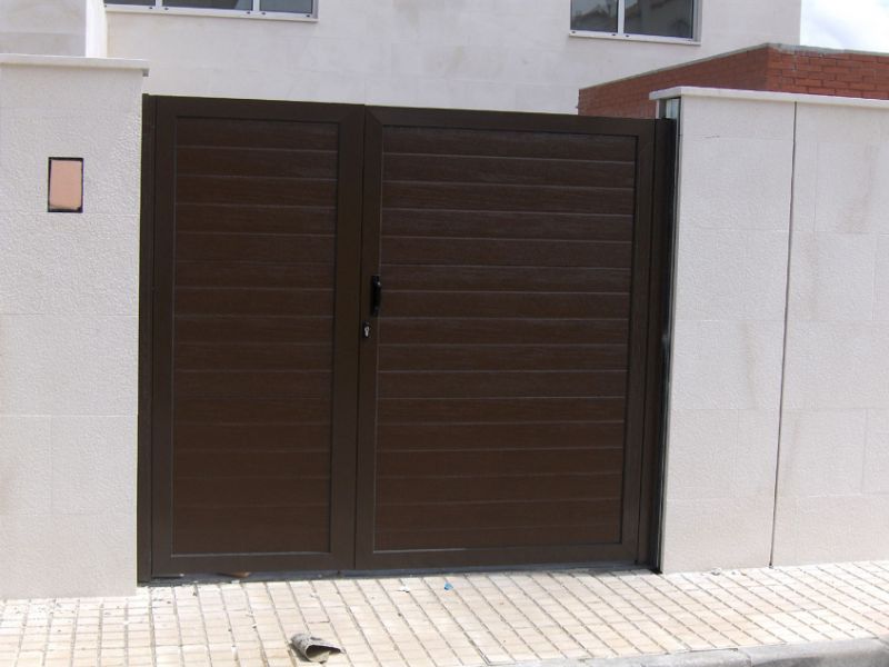 Puertas automáticas de chapa