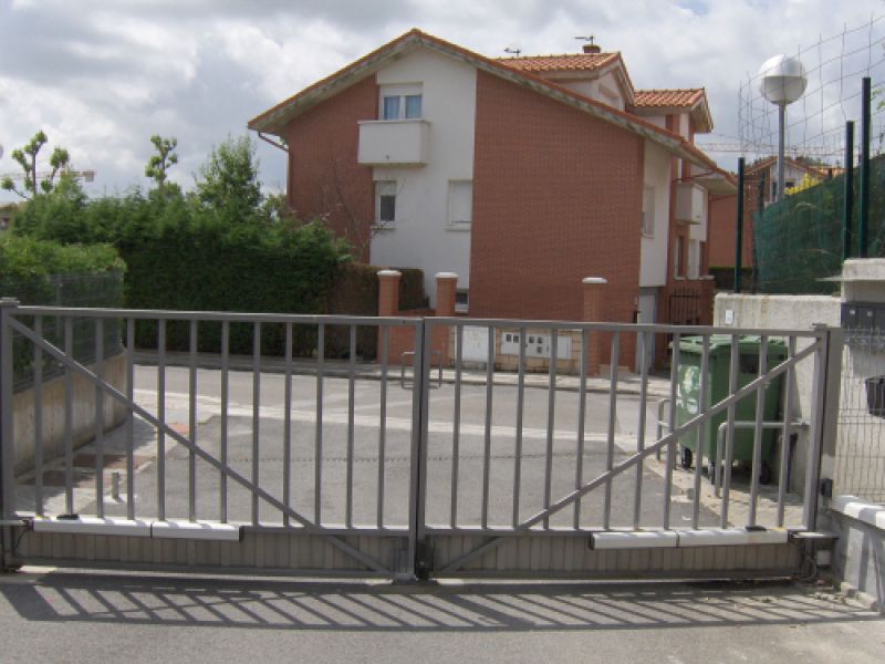 Puertas automáticas de chapa