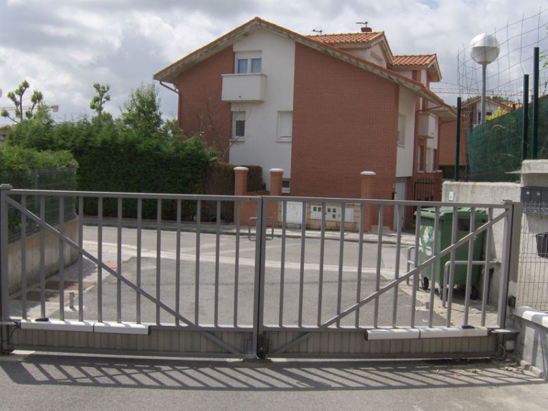 Puertas automáticas de chapa