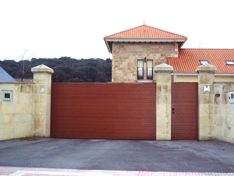 Puertas automáticas seccionales