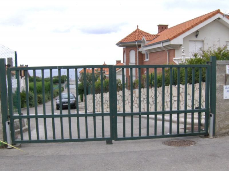 Puertas automáticas de chapa