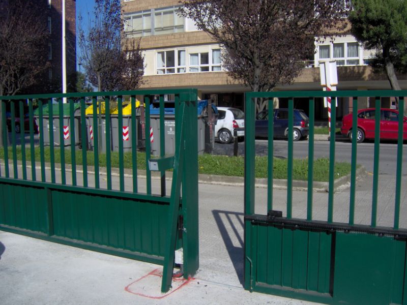 Puertas automáticas de chapa