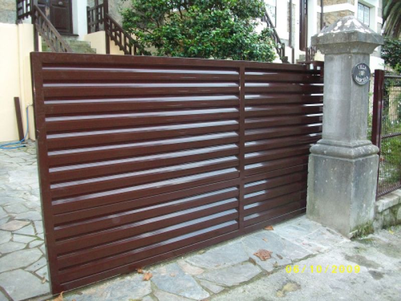 Puertas automáticas de chapa