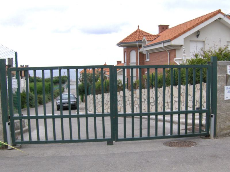 Puertas automáticas de chapa