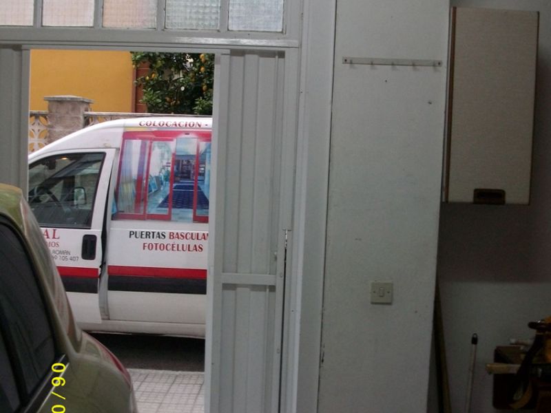 Puertas automáticas de chapa