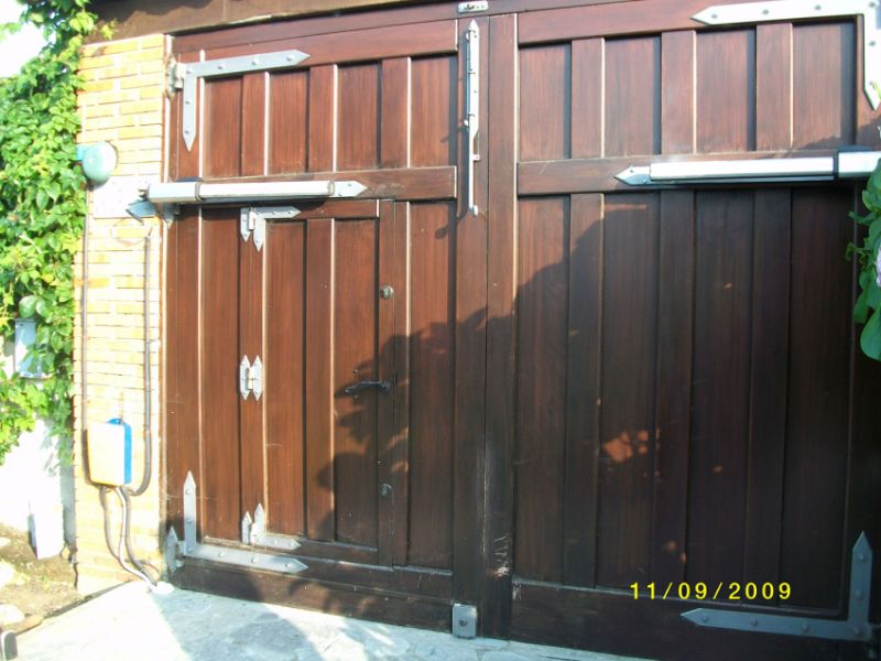 Puertas automáticas de madera